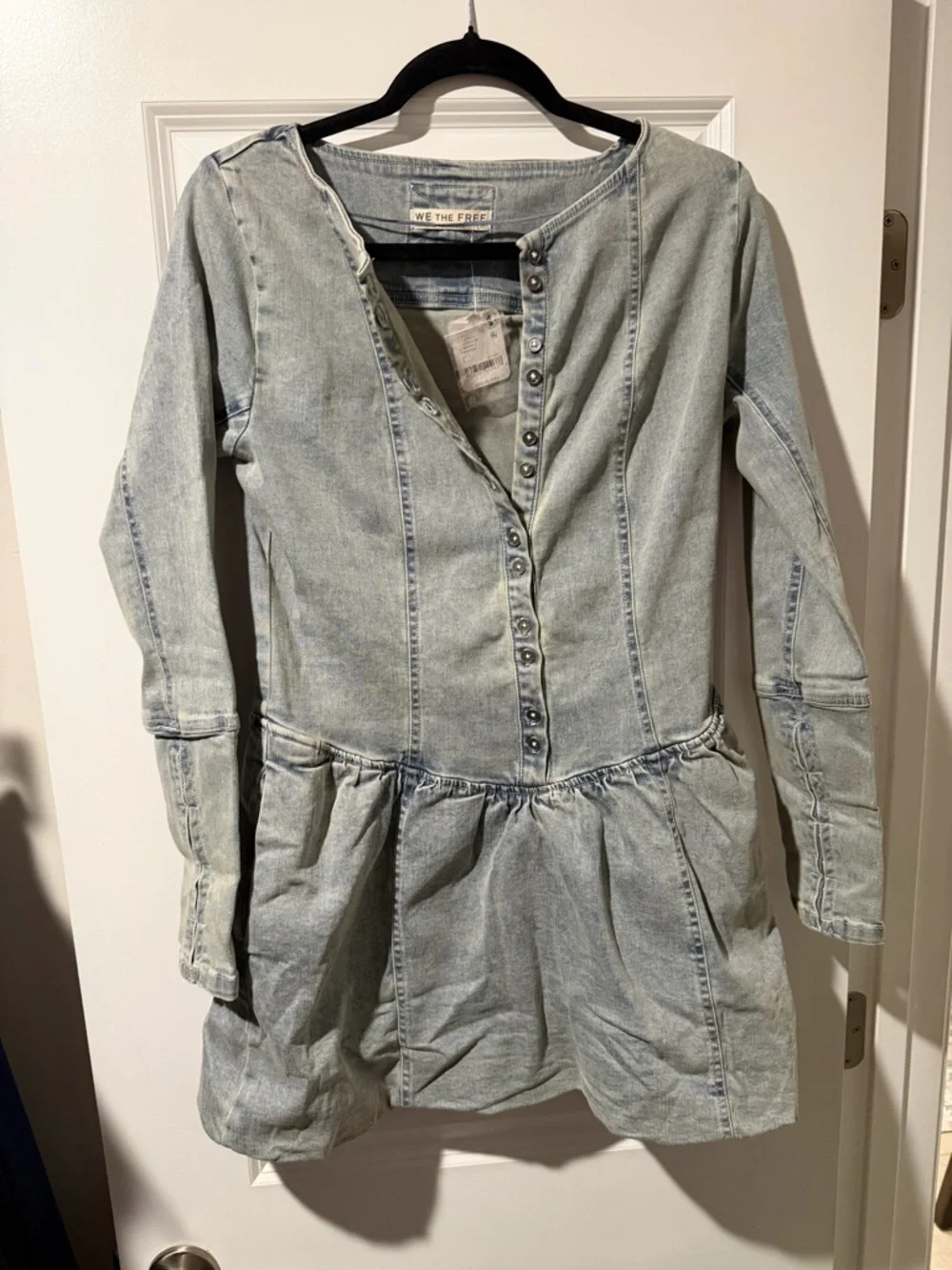 We The Free Light Wash Denim Button-Front  Dress - Light Blue 🔥 Size L - Picture 6 of 7